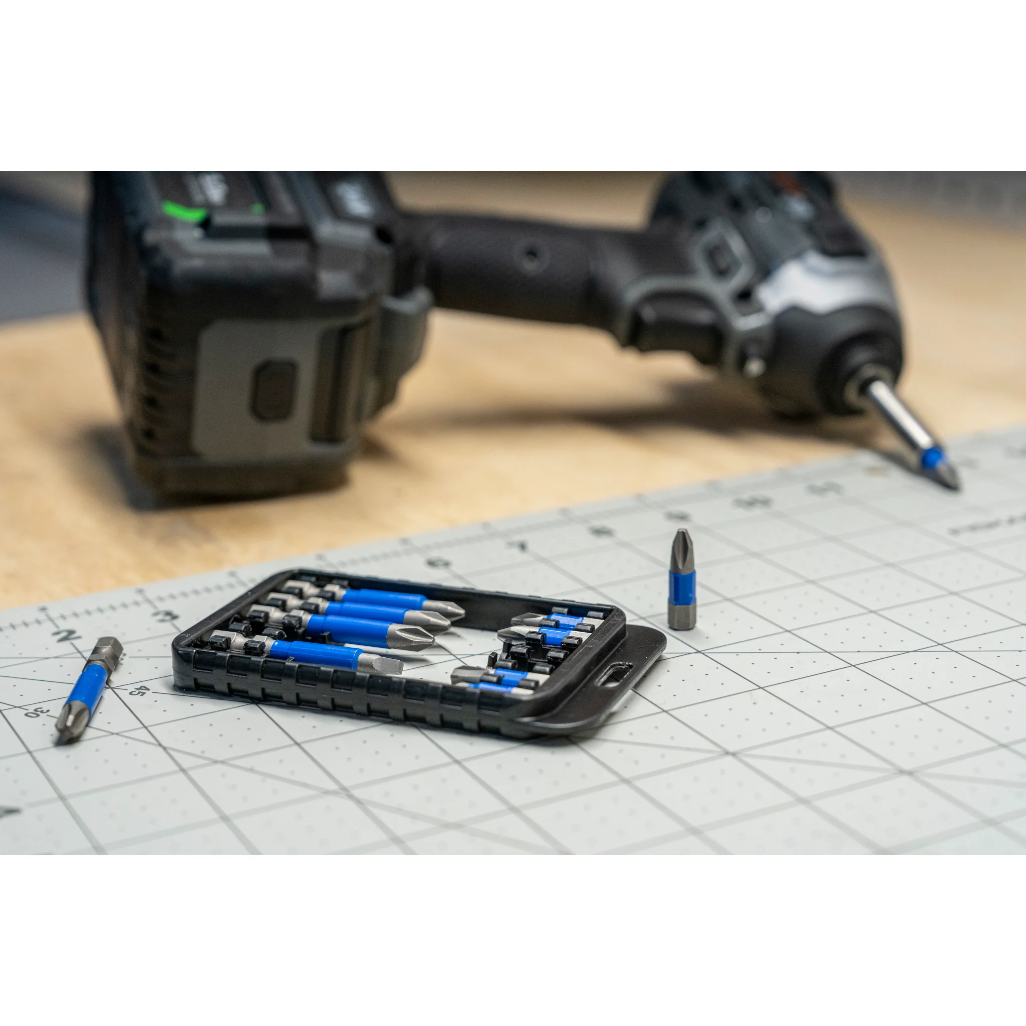 24 Piece TerminatorBlue Impact Driver Bit Set with Belt Clip - Image 8