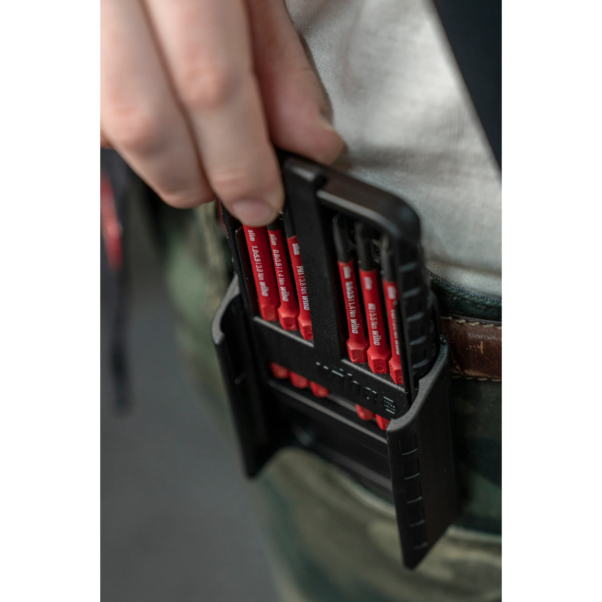 Belt Clip for SlimLine Blade Set #28313 - Image 5
