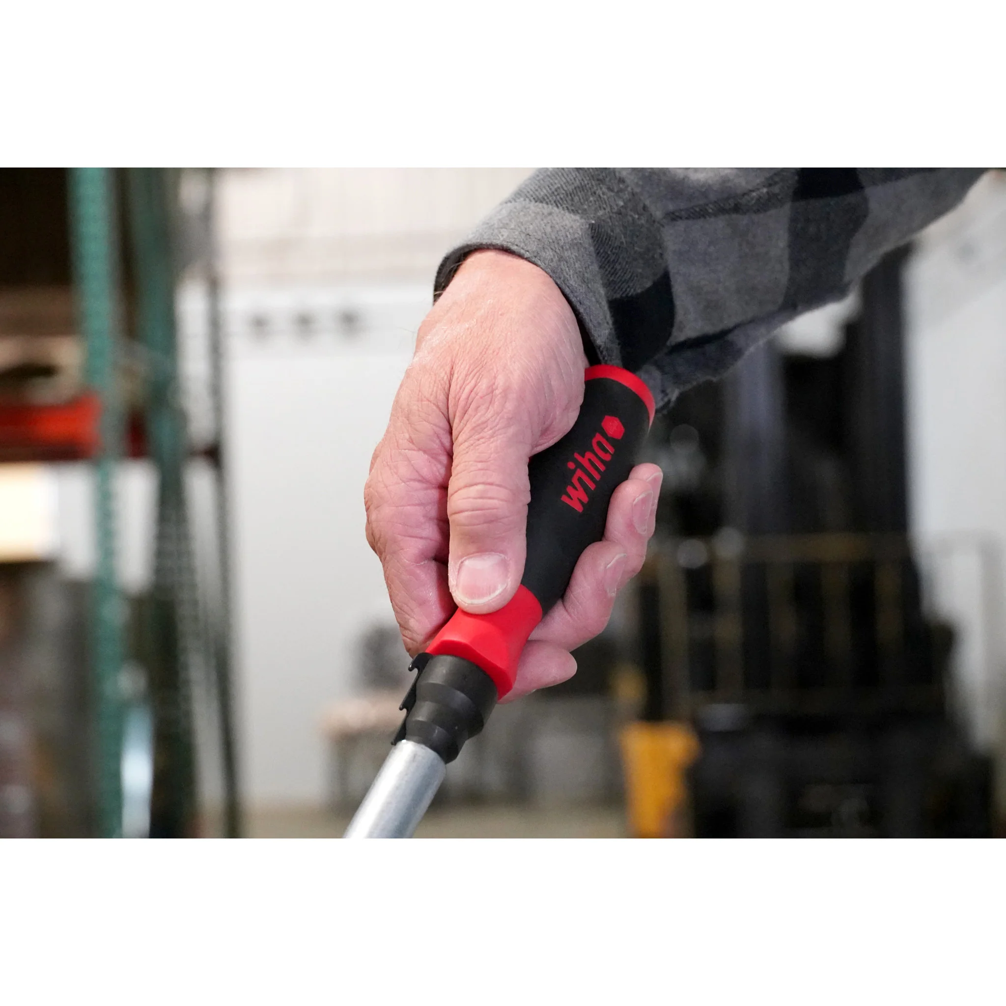 SoftFinish Conduit Reamer and 6inOne Multi-Driver Combo - Image 6