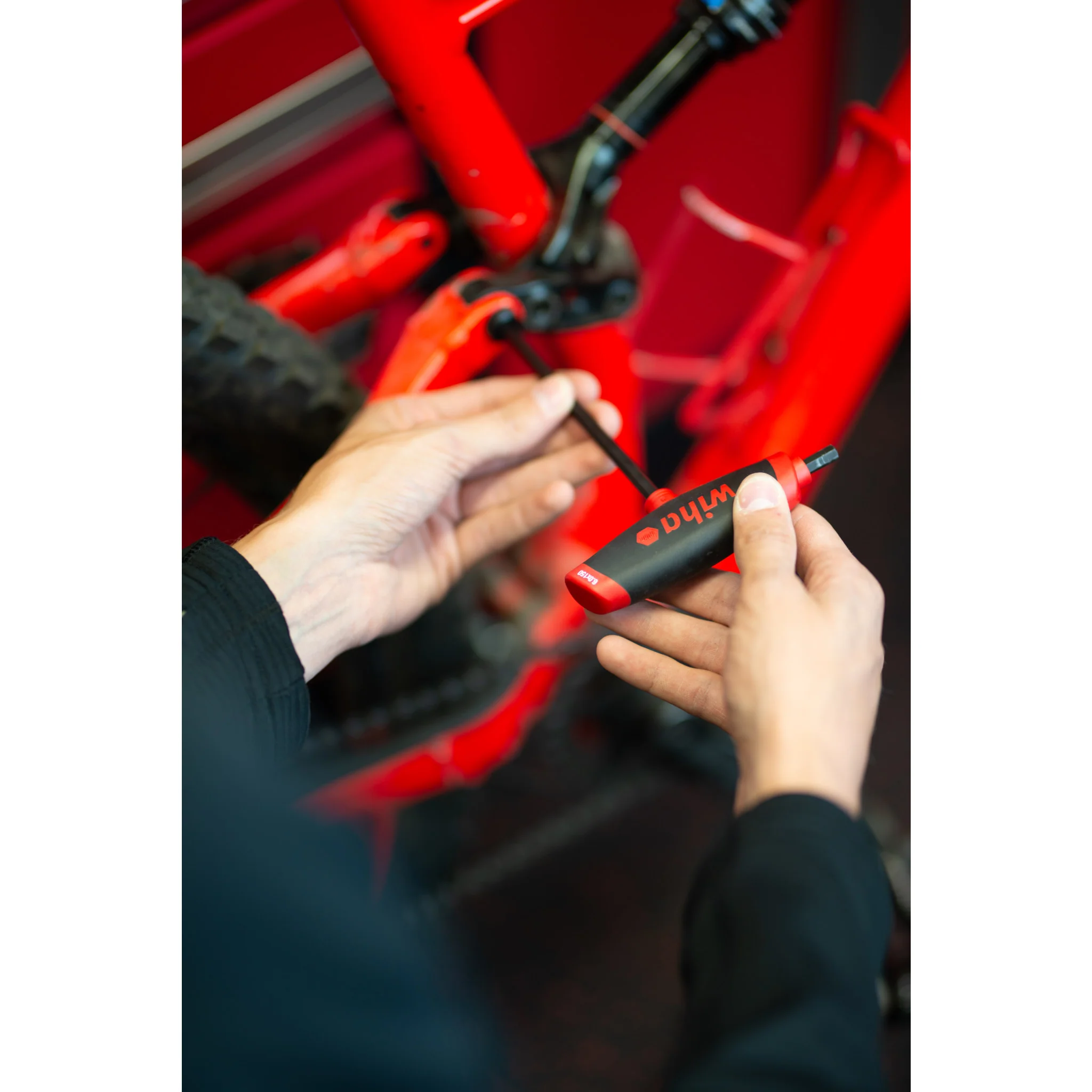 8 Piece SoftGrip Dual Drive Metric T-Handle Set - Image 2